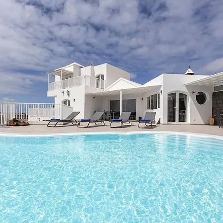 Villa Ocean Views And Relax In Lanzarote Playa Blanca