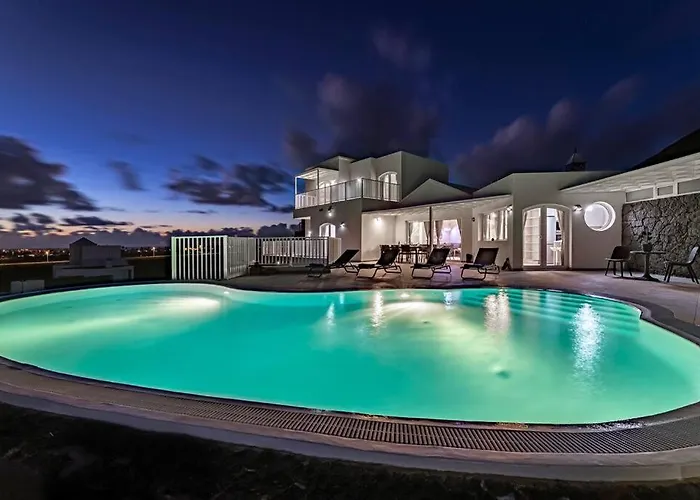 Ocean Views And Relax In Lanzarote 빌라